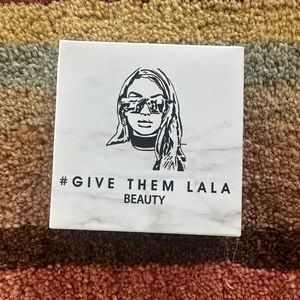 NEW - give me Lala highlighter